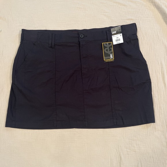 Lee Skort Size 26W  NWT Black/Khaki Elastic Waist 4-Panel Front - Picture 1 of 5